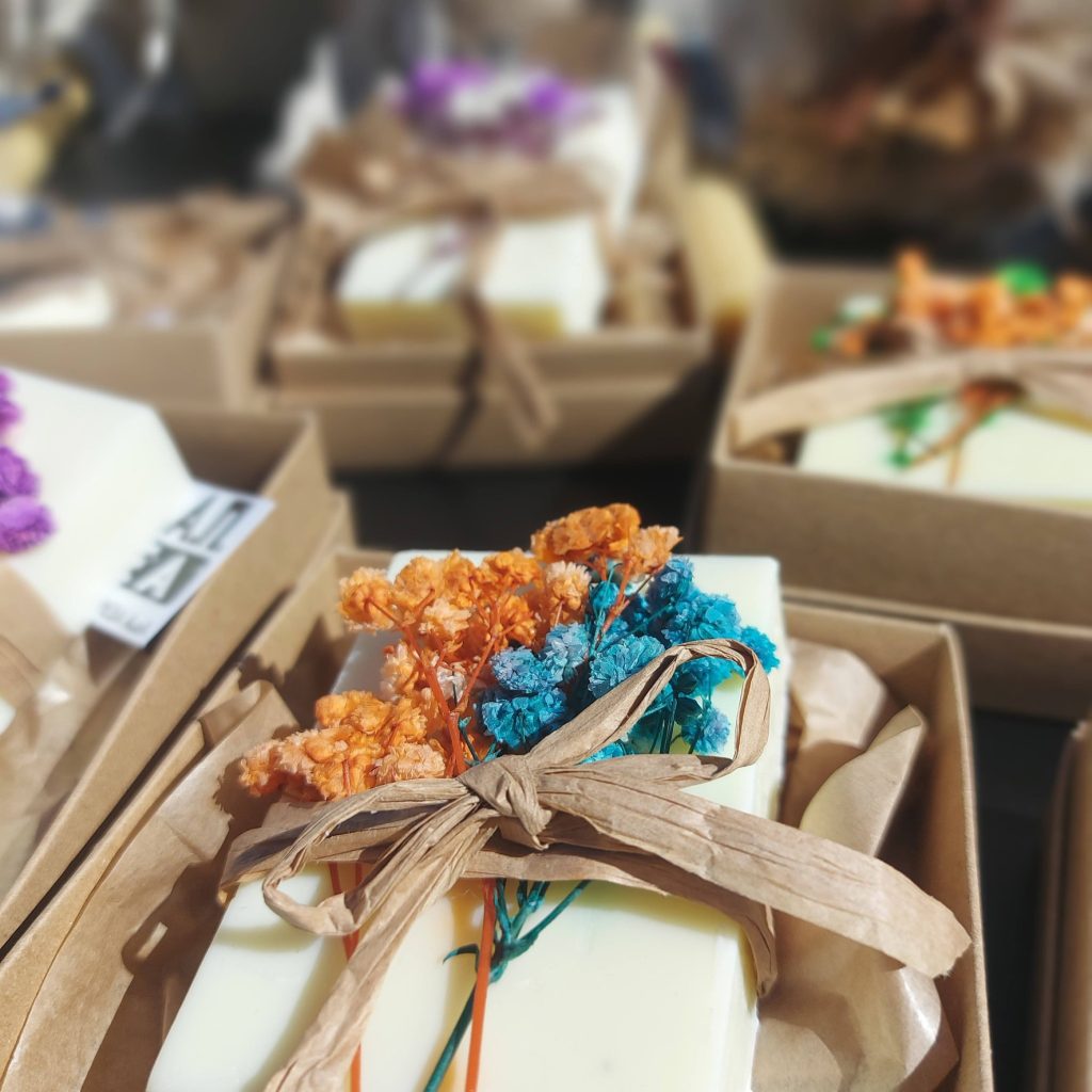 Πασχαλινό Bazaar των ΚΔΑΠμεΑ και των ΣΥΔ στο Ρολόι στη Νεάπολη καθημερινά έως τις 9 Απριλίου