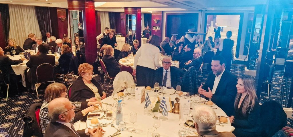 Τιμητική διάκριση στη Λη Μηναΐδη για την προσφορά της στον πολιτισμό από τον Ροταριανό Όμιλο Ρόδου