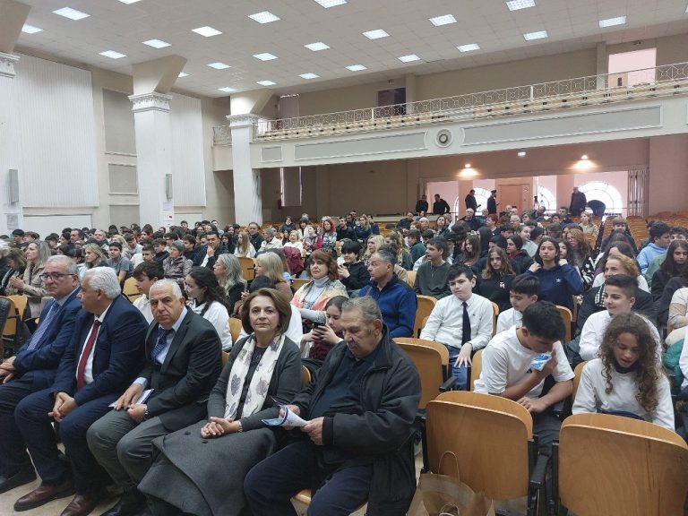 Τιμή στον αγώνα της Κύπρου από τη μαθητική κοινότητα του Βόλου