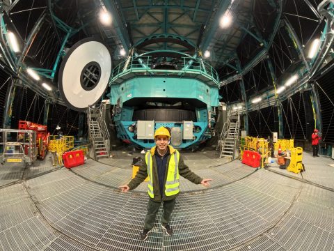 Δεσμός: Το ελληνικό λογοτεχνικό στέκι στο Παρίσι που συνεχίζει το έργο του 40+χρόνια