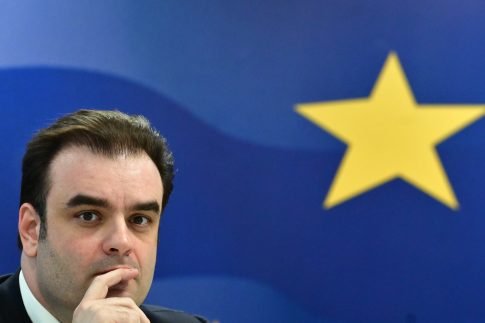 Νέα μέτρα στήριξης: Ποιοι κερδίζουν και πόσο – Αναλυτικά οι δικαιούχοι και τα οφέλη