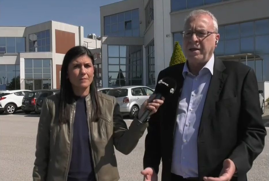 Ξύπνησαν μνήμες από την επίθεση με τσεκούρι στη ΔΟΥ Κοζάνης – Ιωάν. Ποδιώτης στο ΕΡΤnews: «Ή θα λιποθυμούσα ή θα έκανα αυτό που έκανα»