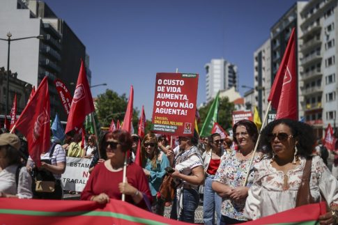 Διακομίστηκαν στο Γενικό Νοσοκομείο Κορίνθου <strong>δύο πυροσβέστες που επιχειρούσαν στην πυρκαγιά στον Φενεό</strong>