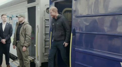 Κοβέσι στους Δελφούς: Συμφωνώ με τον πρωθυπουργό ότι πρέπει να ολοκληρωθεί η έρευνα για τα πολιτικά πρόσωπα – Διαφθορά υπάρχει σε όλες τις χώρες