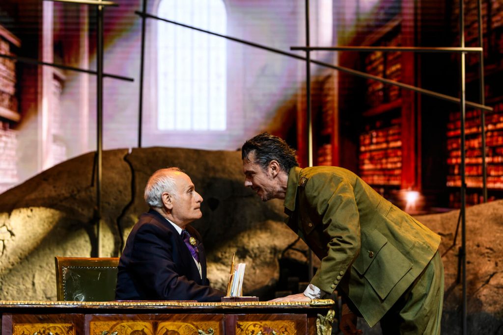 Τελευταίες παραστάσεις για την «Αλεξάνδρεια» του Φωκά Ευαγγελινού στο Θέατρο Παλλάς