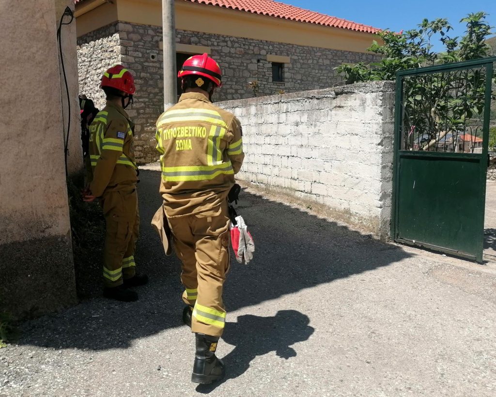 Ζαχάρω: Εντοπίστηκε χειροβομβίδα σε οικόπεδο στη Ν. Φιγαλεία  – Μεταφέρεται στην Αθήνα για εξουδετέρωση