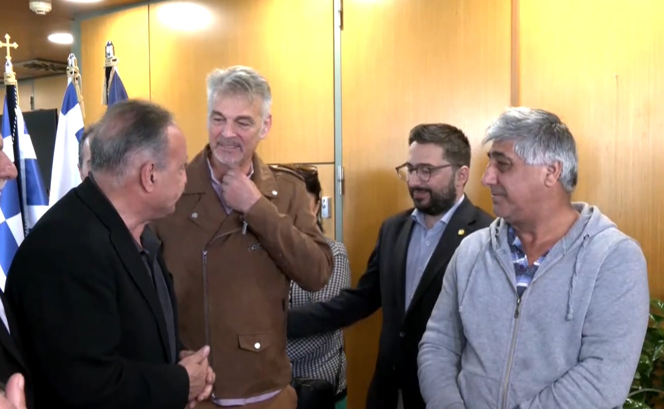 Eκτός κινδύνου ο άστεγος που βρέθηκε μέσα σε απορριμματοφόρο-Σοκαρισμένοι οι εργαζόμενοι