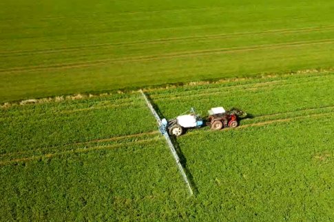 Η χιονότρυπα του Φαλακρού – Το εντυπωσιακό φυσικό φαινόμενο