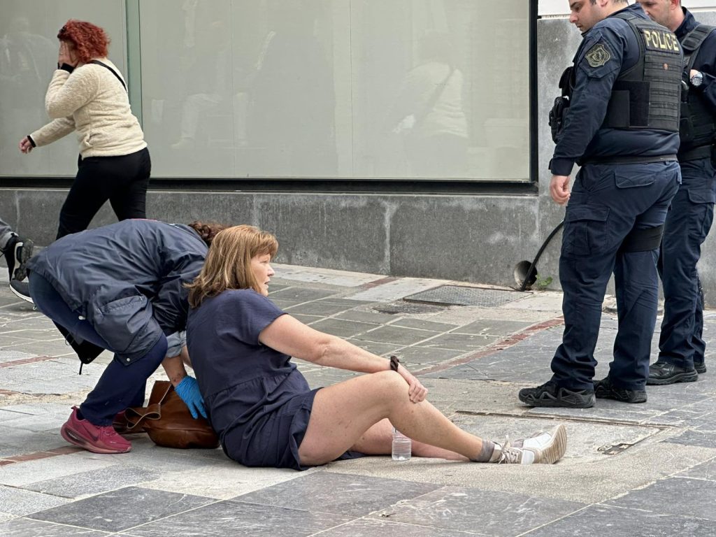 Ηράκλειο: Δύο γυναίκες τραυματίστηκαν πέφτοντας σε λακκούβες και κακοτεχνίες του δρόμου – Τεράστιο το πρόβλημα στην πόλη