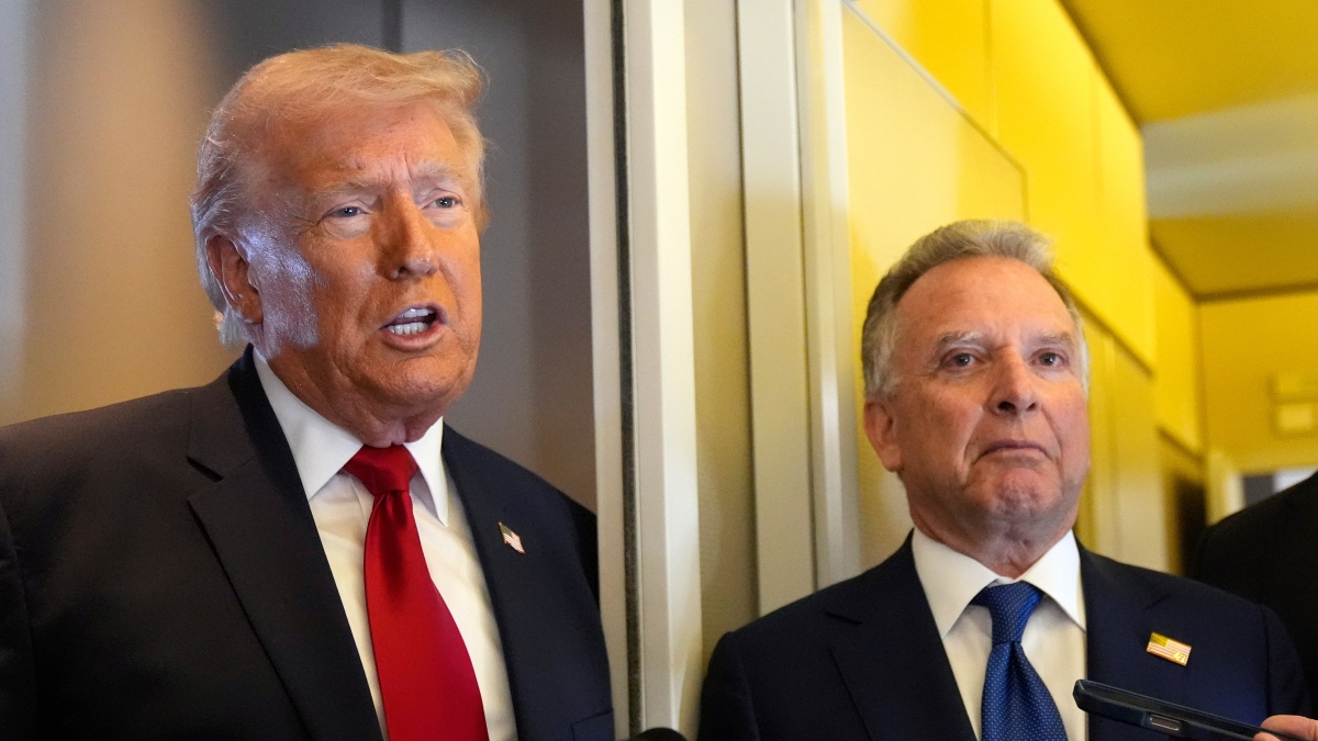 Ο Τραμπ ακύρωσε το ταξίδι Γουίτκοφ και Κούσνερ στο Πακιστάν