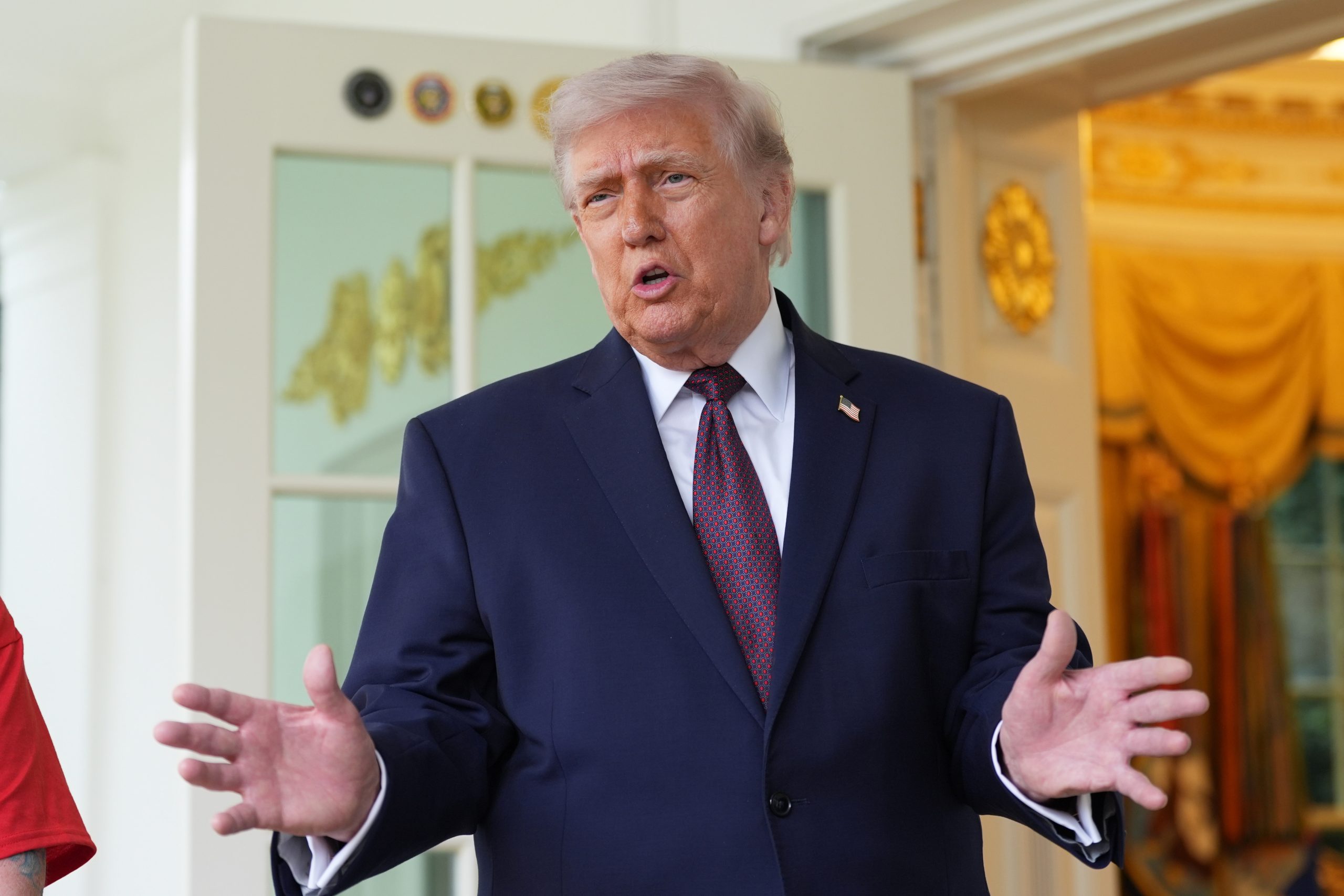 Τραμπ: Το Ιράν επιθυμεί διακαώς μία συμφωνία – Μπορεί να κάνουμε μία στάση στην Κούβα