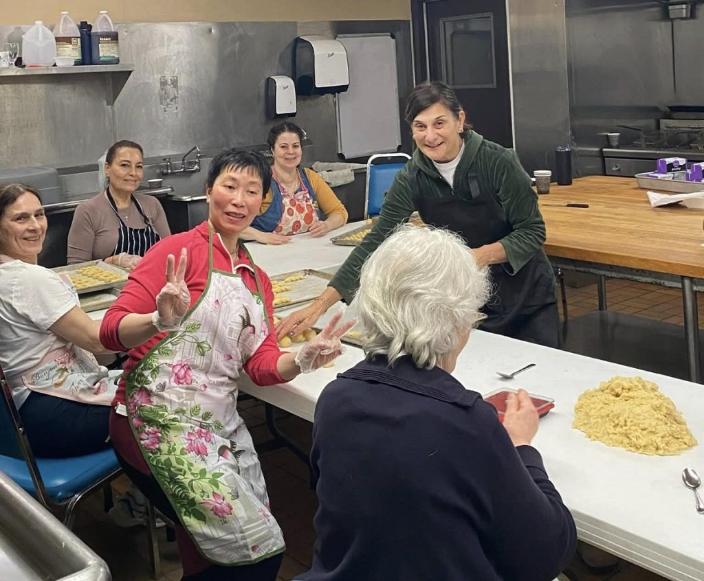 Η Ομογένεια του Βανκούβερ τηρεί τα έθιμα του Πάσχα