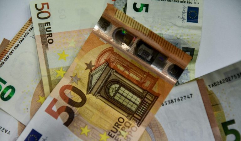 Οι πληρωμές από τον e-ΕΦΚΑ και τη ΔΥΠΑ από σήμερα έως τις 30 Απριλίου