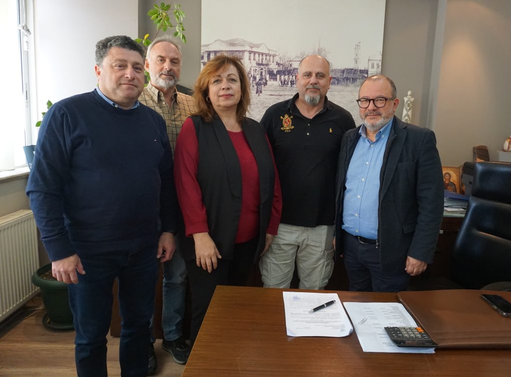 Δήμος Κομοτηνής: “Έπεσαν” οι υπογραφές για το έργο στον παράκτιο δρόμο Φαναρίου-Αρωγής