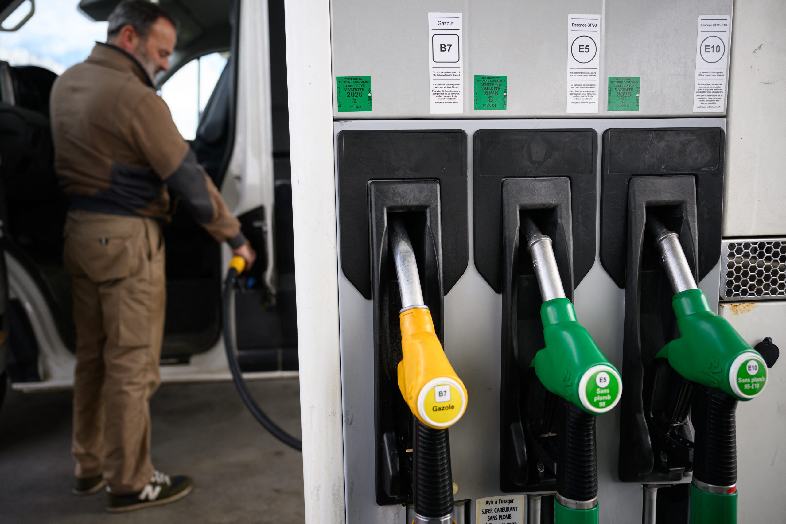 Ενέργεια: Στα 213,62 ευρώ η χονδρική τιμή ρεύματος – Στα ύψη πετρέλαιο και καύσιμα