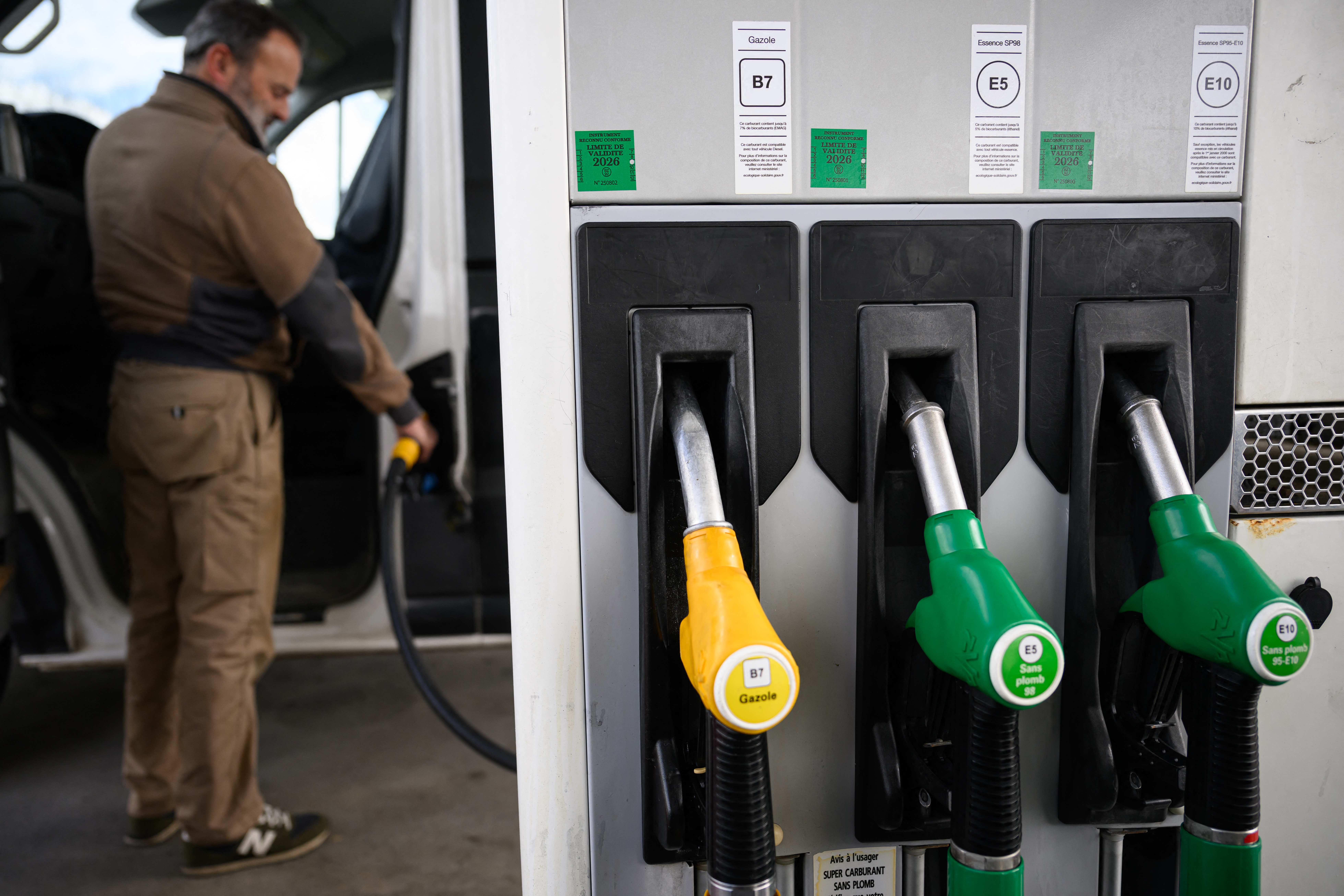 Ενέργεια: Στα 213,62 ευρώ η χονδρική τιμή ρεύματος – Στα ύψη πετρέλαιο και καύσιμα