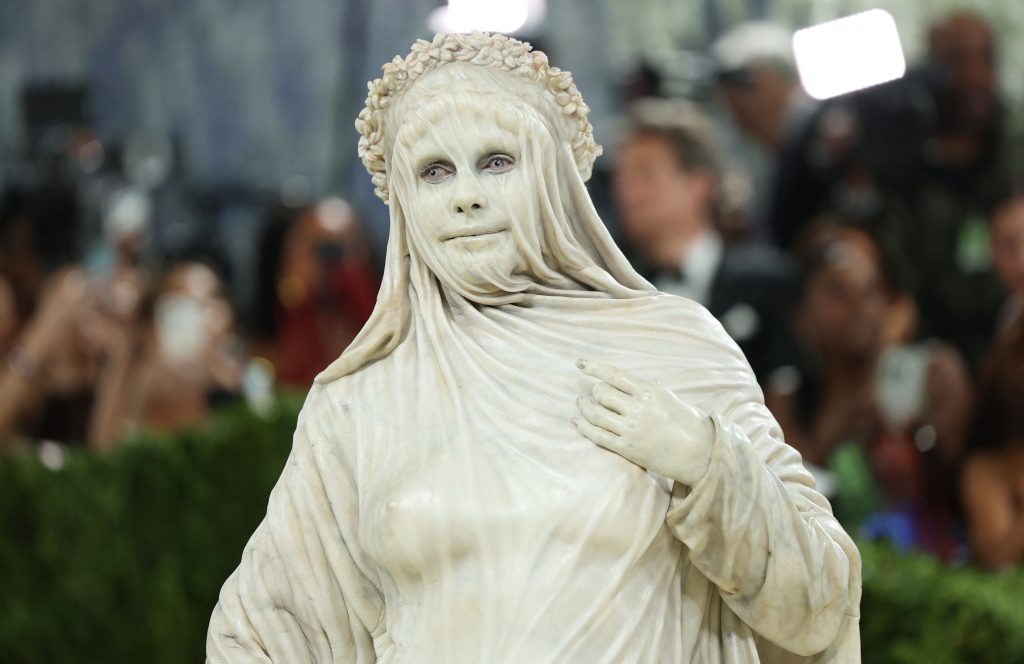 Met Gala 2026: Όταν η μόδα συναντά την τέχνη στο πιο λαμπερό κόκκινο χαλί
