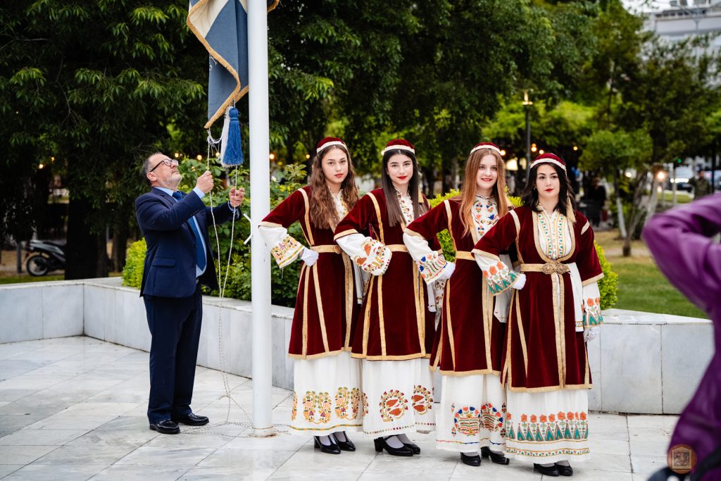 «Ελευθέρια Κομοτηνής»: Η έπαρση της ιστορικής σημαίας και η υποδοχή της θαυματουργού εικόνας της Παναγίας Φανερωμένης