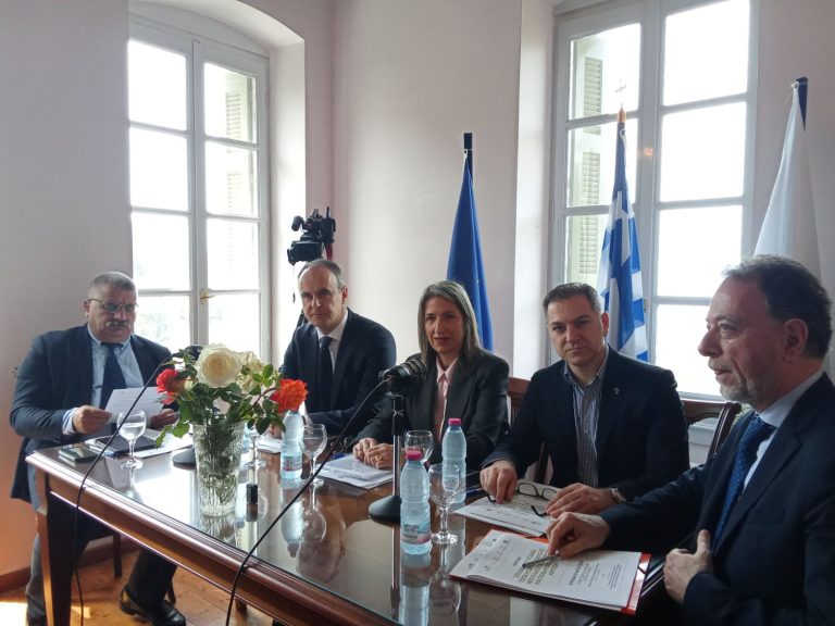 Νέος Κώδικας Αυτοδιοίκησης με «αιχμή» την θεσμική ισορροπία και τη διαφάνεια στους δήμους