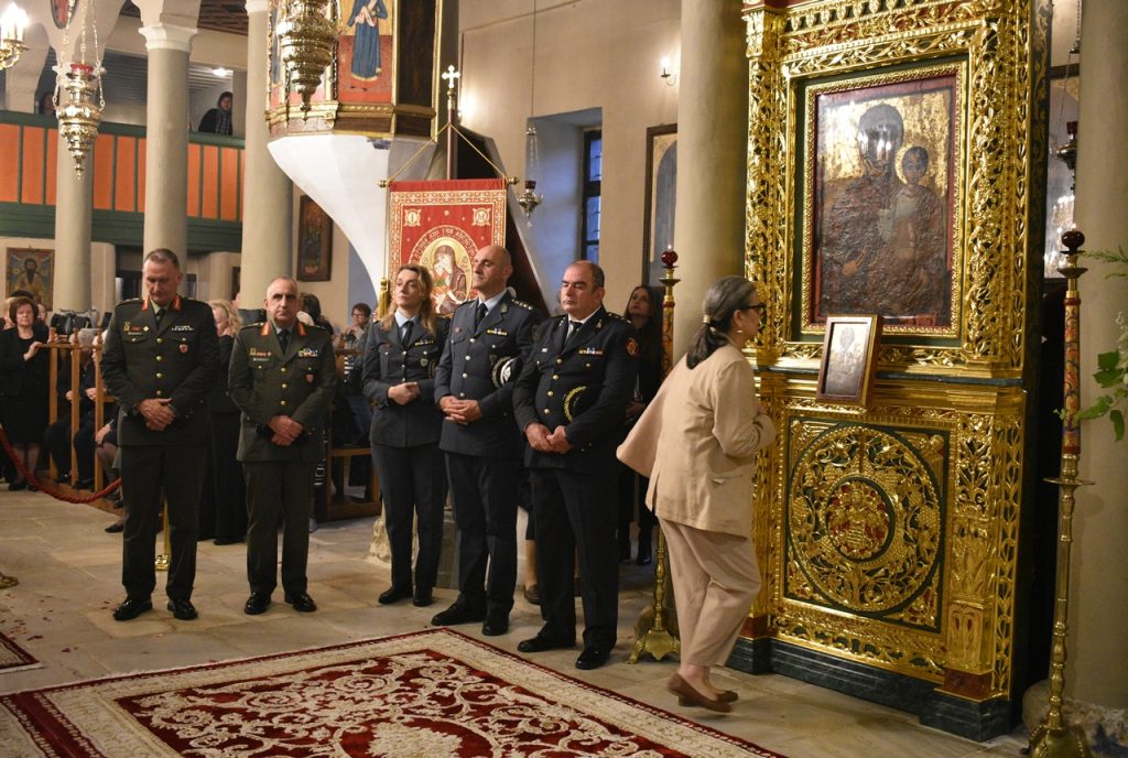 «Ελευθέρια Κομοτηνής»: Η έπαρση της ιστορικής σημαίας και η υποδοχή της θαυματουργού εικόνας της Παναγίας Φανερωμένης