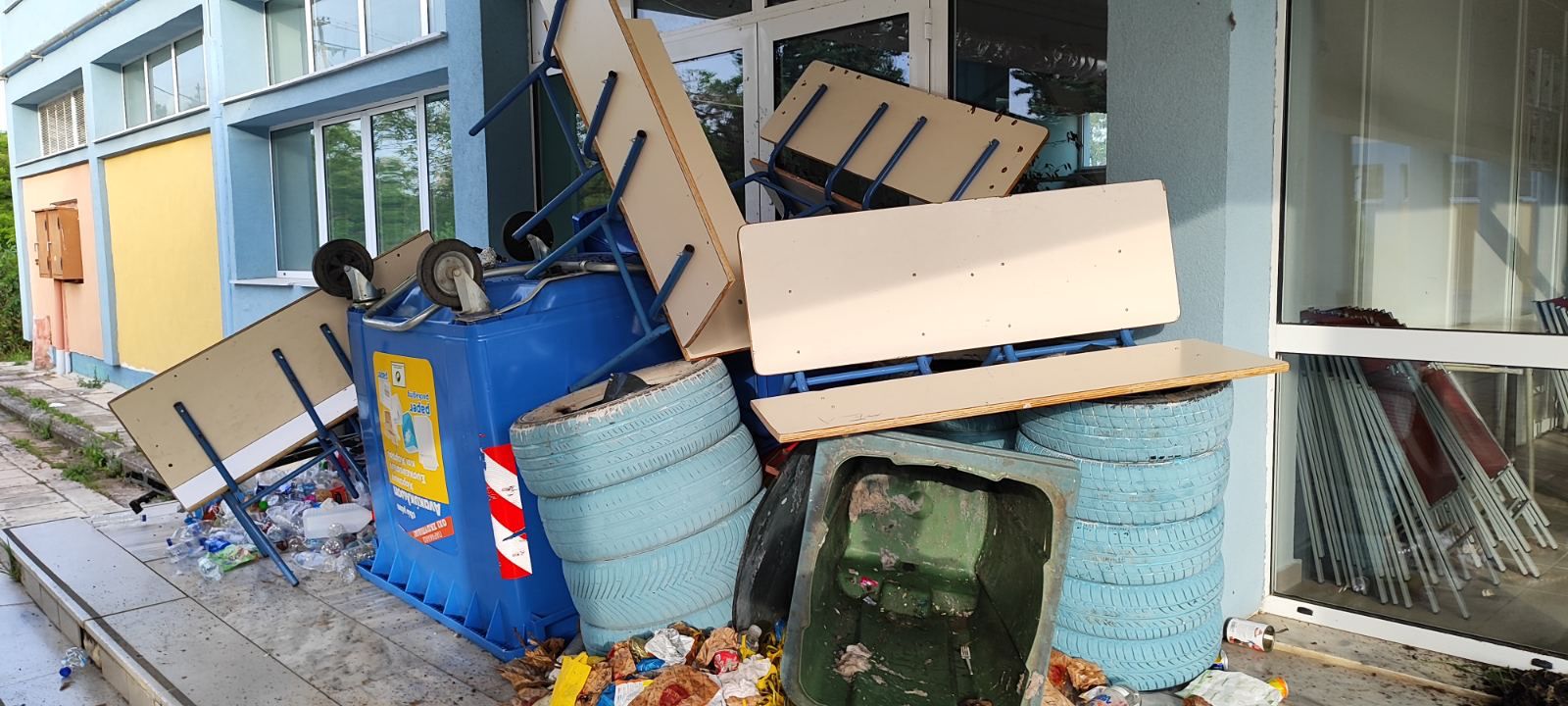 3o-gymnasio Λάρισα: Σε μηνύσεις προχωρά η Δημοτική Αρχή για βανδαλισμούς σε σχολεία και παιδική χαρά