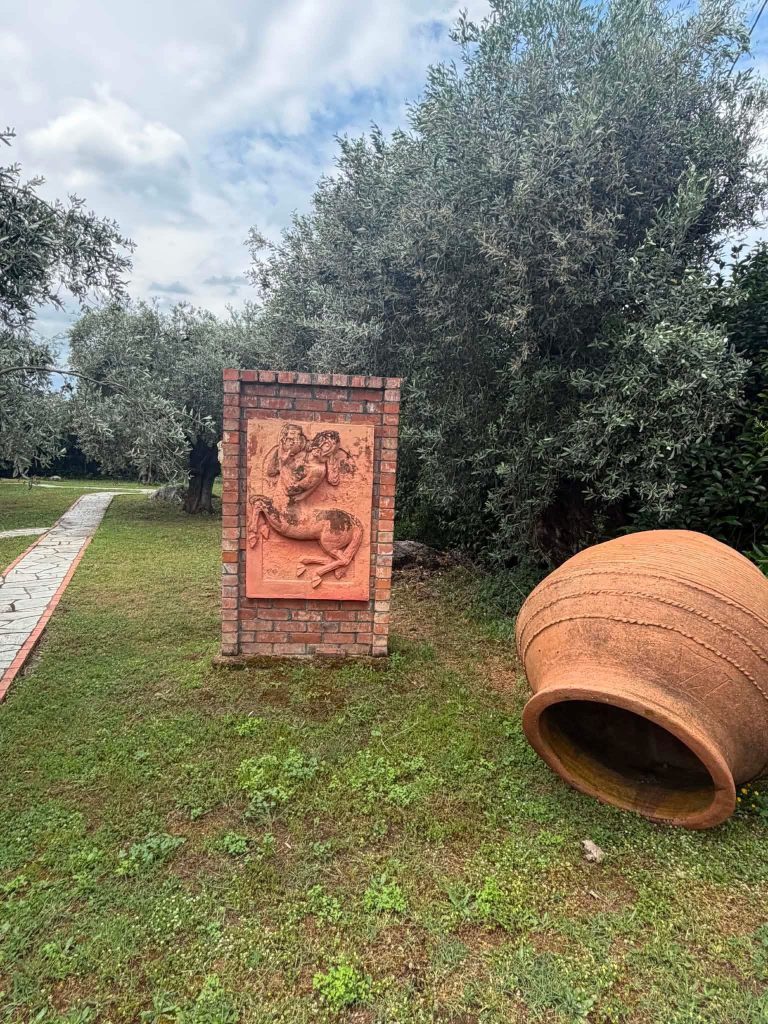 Στήριξη της Περιφέρειας και του Δήμου Βόλου στο Διεθνές Κέντρο Κεραμικής Ανετόπουλου