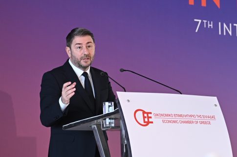 Δασμοί: Βρυξέλλες και Ουάσιγκτον μετράνε αντοχές