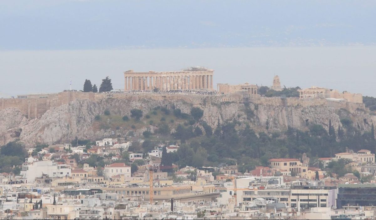 Καιρός: Από τις λασποβροχές σε…μίνι καλοκαίρι – Πότε φτάνουν τα πρώτα 30άρια – Αναλυτική πρόγνωση έως την Τρίτη (12/5) από την Όλγα Παπαβγούλη