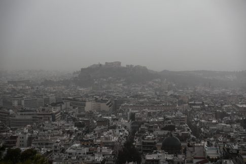 <strong>Διεθνής Επιτροπή του Ερυθρού Σταυρού: Τουλάχιστον 64 αιχμάλωτοι στρατιώτες απελευθερώθηκαν από παραστρατιωτικούς στο Σουδάν</strong>