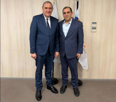 Εργασιακός γόρδιος δεσμός <br> με την τηλεκπαίδευση