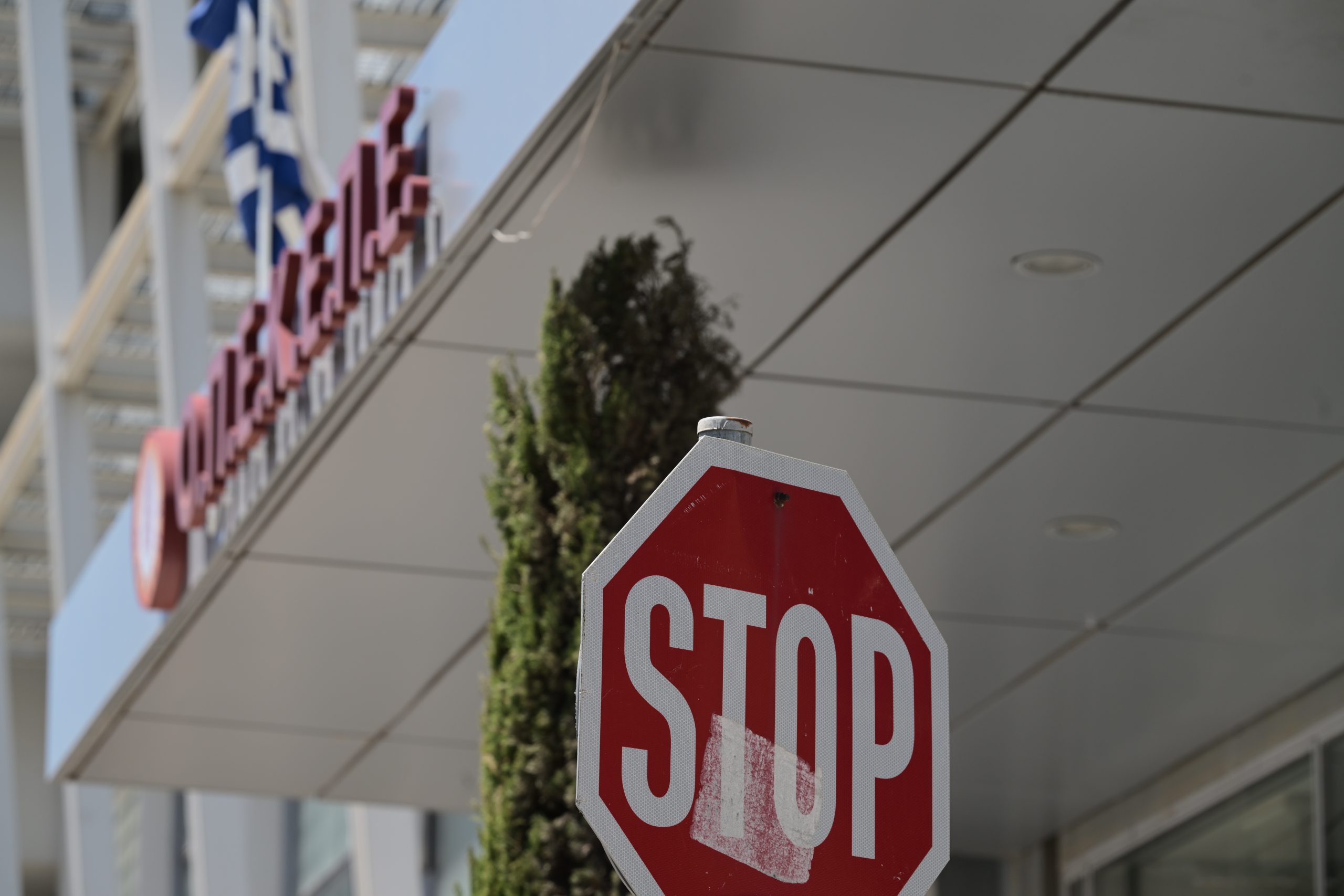 «Σαφάρι» του ελληνικού FBI: Συνελήφθησαν στην Αθήνα οι εγκέφαλοι – 39 μέλη του κυκλώματος ΟΠΕΚΕΠΕ σε χειροπέδες