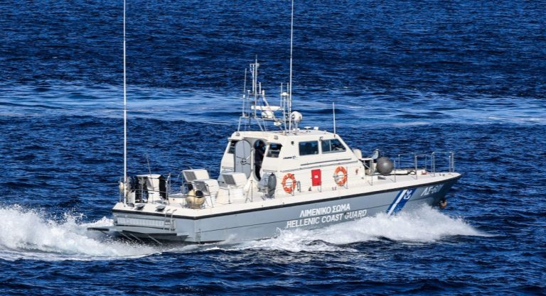 Βυθίστηκε φορτηγό πλοίο βόρεια της Άνδρου – Σώθηκαν και οι εννέα ναυτικοί