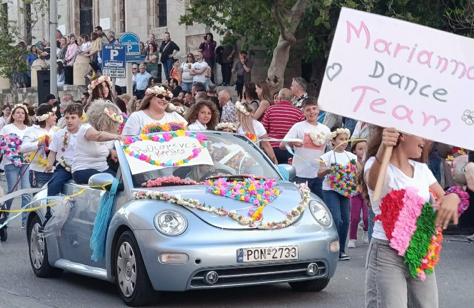 Ο Δήμος Ρόδου γιόρτασε στο κέντρο της πόλης την Ημέρα της Μητέρας και των λουλουδιών
