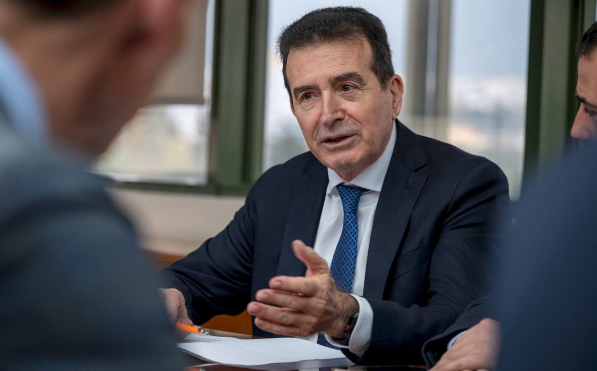 Χρυσοχοΐδης: Έρχεται νομοθεσία για τα ηλεκτρικά πατίνια – «Προσωπικά θα ήθελα να απαγορευτούν»