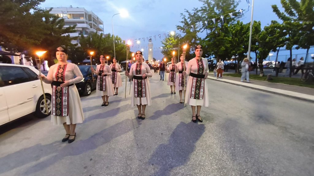 Αλεξανδρούπολη: Λαμπαδηφορία μνήμης με τη συμμετοχή 14 συλλόγων και φορέων για τη Γενοκτονία των Ποντίων
