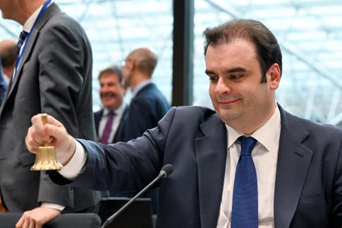 Η πρέσβης των ΗΠΑ Κίμπερλι Γκίλφοϊλ στο ραδιομέγαρο της ΕΡΤ – «Στην Ελλάδα εντός του 2026 ο Τραμπ»