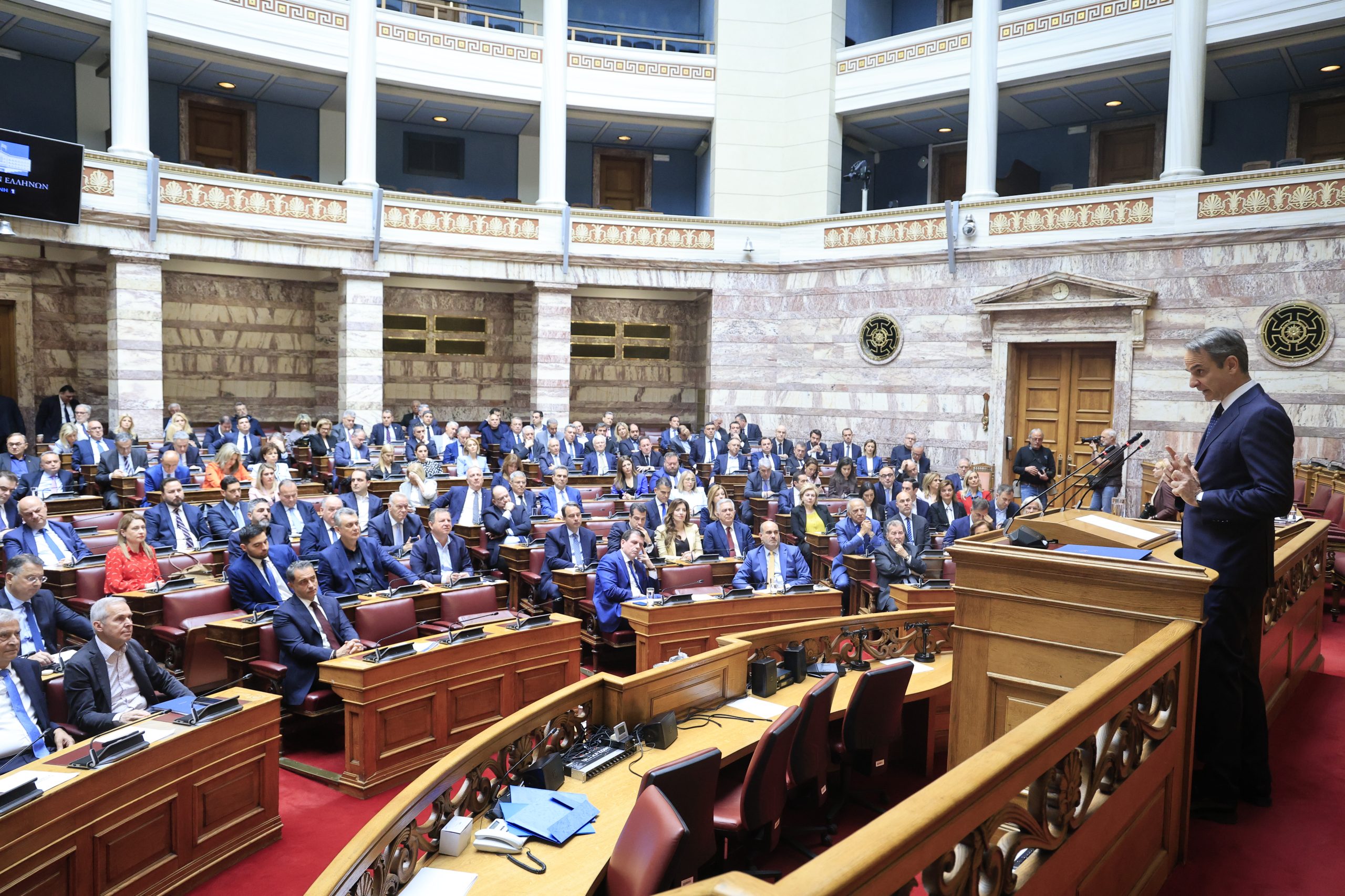 ΝΔ: Πέφτουν οι εσωκομματικοί τόνοι – Επιχείρηση να κλείσουν τα μέτωπα της εσωστρέφειας