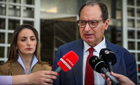 Βέλγιο: «Ανοησία» οι κατηγορίες για αντισημιτισμό από τον πρέσβη του Τραμπ λόγω των μέτρων για τις παράνομες περιτομές