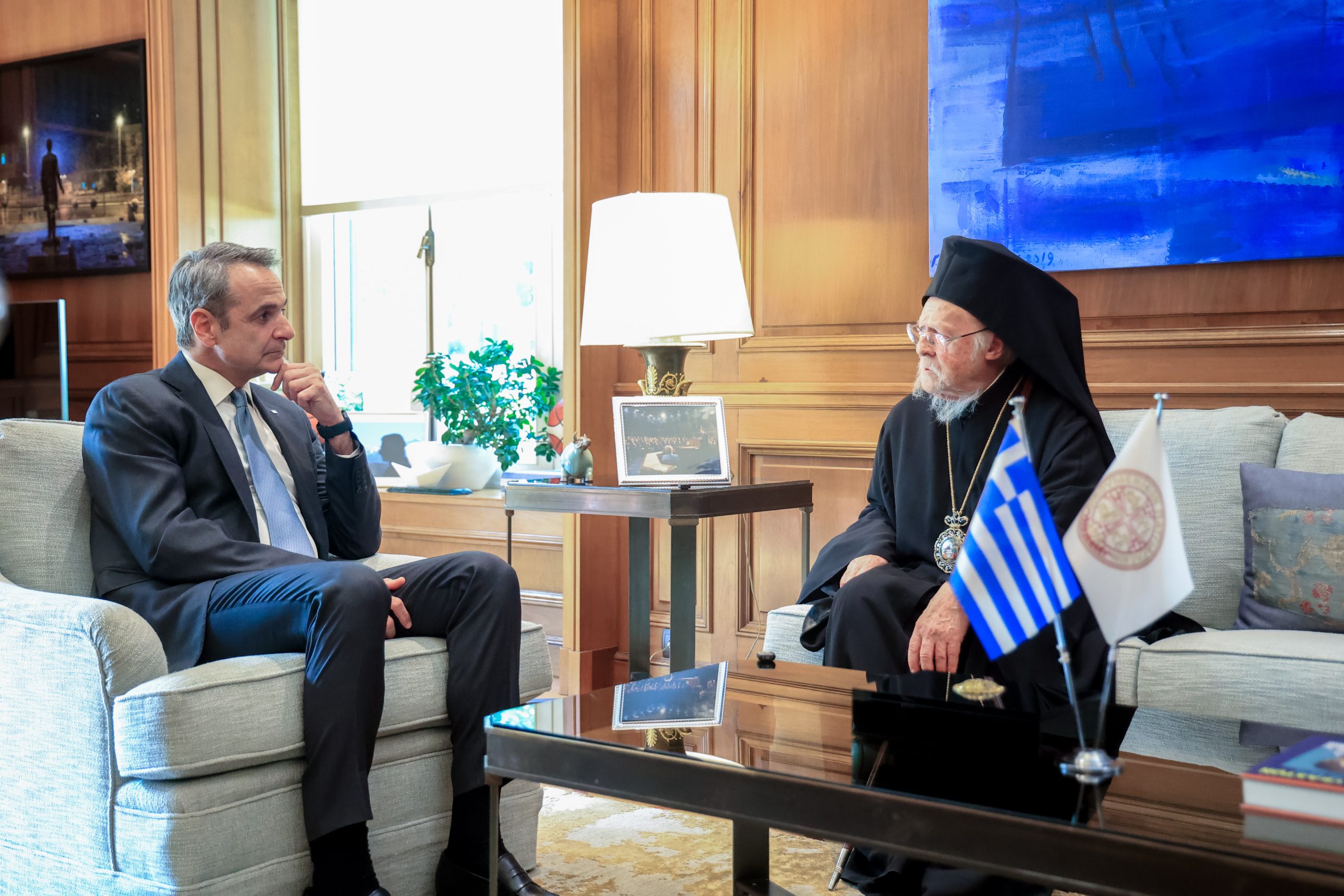 Συνάντηση Μητσοτάκη με Βαρθολομαίο: «Η ελληνική Πολιτεία στέκεται δίπλα στο Πατριαρχείο»