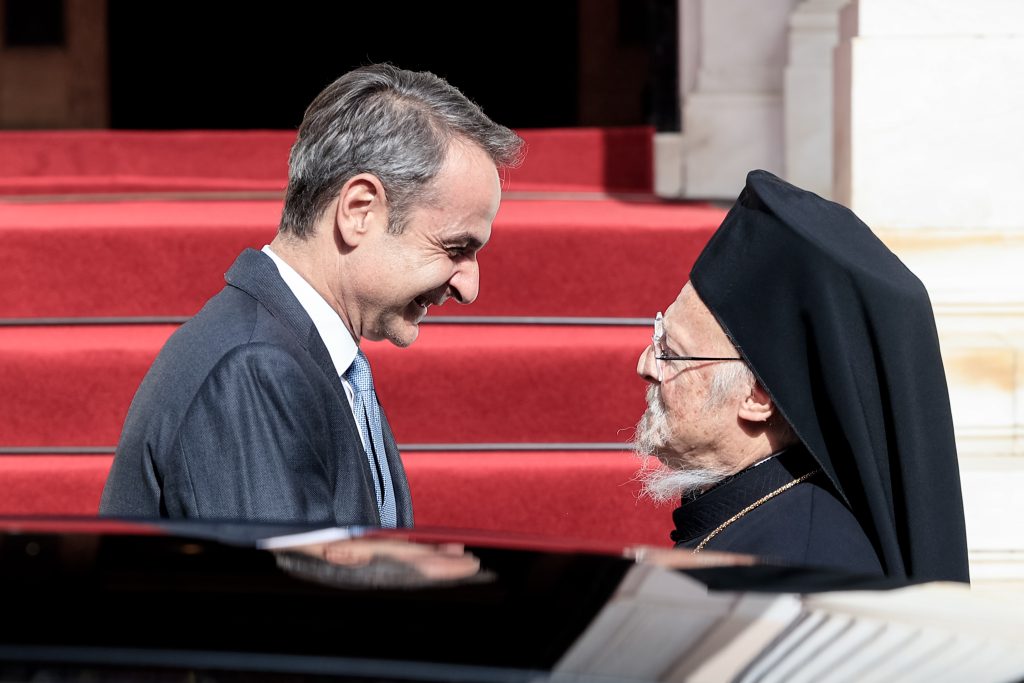 Συνάντηση Μητσοτάκη με Βαρθολομαίο: «Η ελληνική Πολιτεία στέκεται δίπλα στο Πατριαρχείο»