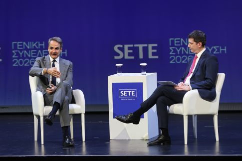 ΑΡΧΕΙΑ ΕΡΤ – ΡΙΚ <br>Επιστροφή του Μακαρίου – 7 Δεκεμβρίου 1974