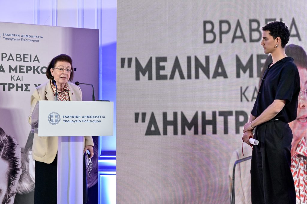 Από το «Το παιδί» της ΕΡΤ στο Βραβείο Χορν ο Βασίλης Μπούτσικος – Ποια ηθοποιός τιμήθηκε με το «Μελίνα Μερκούρη»