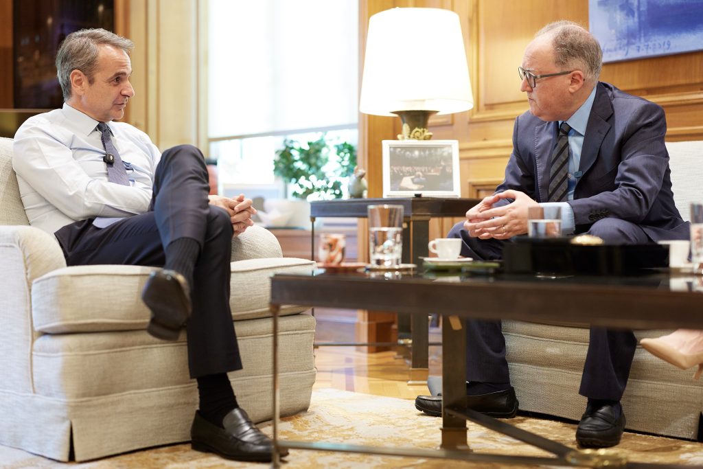 Μητσοτάκης στους Financial Times: Η Ευρώπη δεν μπορεί να δεχθεί εκβιασμό στα Στενά του Ορμούζ