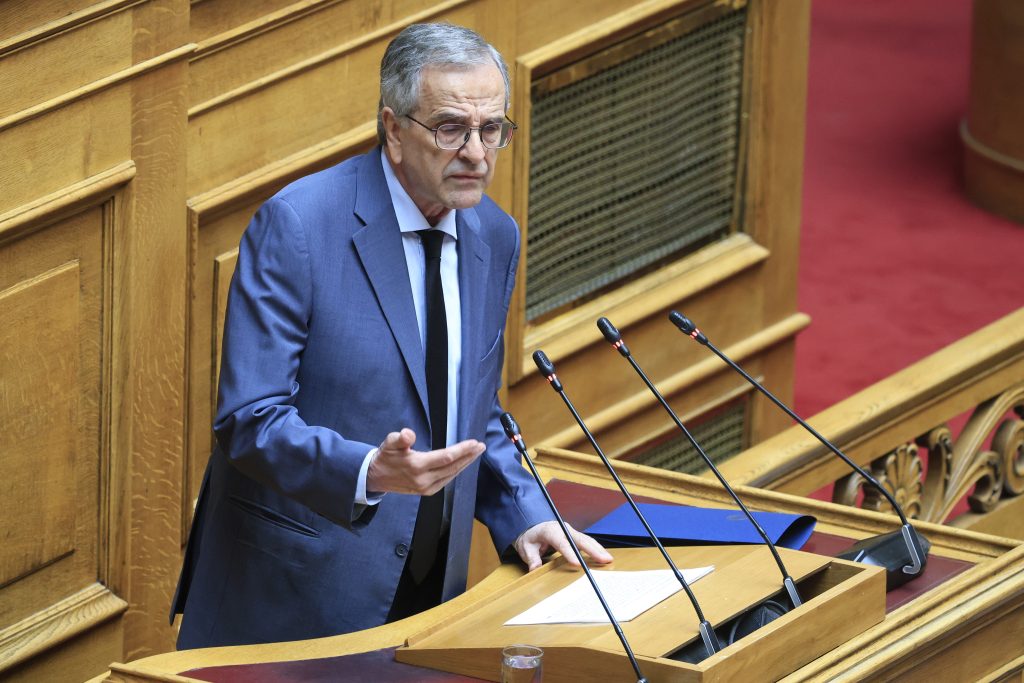 Με 151 βουλευτές η απόφαση για σύσταση Εξεταστικής για τις τηλεφωνικές παρακολουθήσεις – Αποχώρησαν ΠΑΣΟΚ, ΣΥΡΙΖΑ, ΚΚΕ