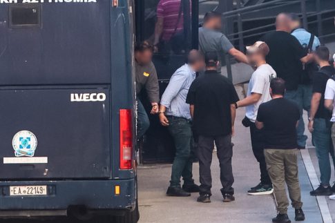 Κέρκυρα: Κόντρα για το καθεστώς της «απάτητης παραλίας» στον Χαλικούνα