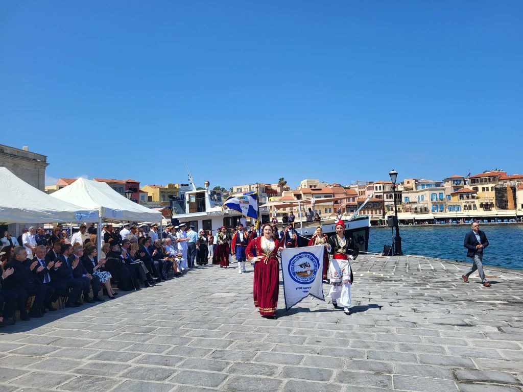Χανιά: Η Πριγκίπισσα Άννα στο Ναυτικό Μουσείο Κρήτης – Εντυπωσιασμένη από την έκθεση για τη Μάχη της Κρήτης