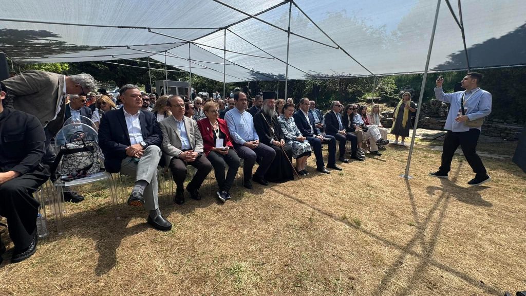 Στην Αρχαία Ζώμινθο στα Ανώγεια της Κρήτης η υπουργός Πολιτισμού Λίνα Μενδώνη