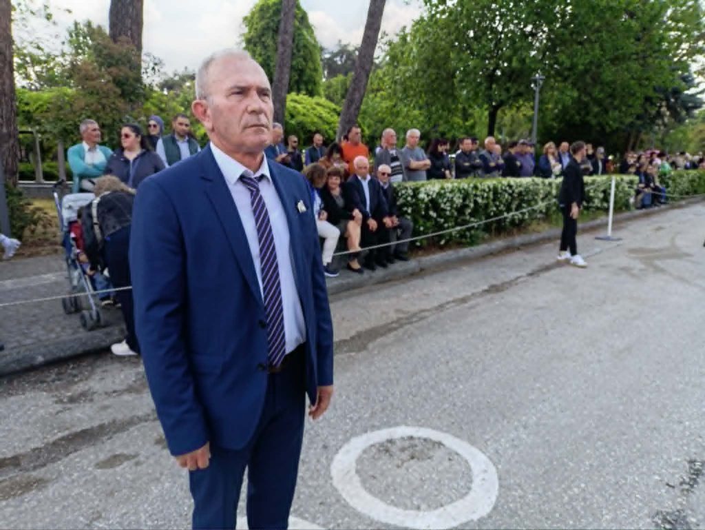 «Ελευθέρια Κομοτηνής»: Η παρέλαση ενώπιον του Κωνσταντίνου Γκιουλέκα και του Δημήτρη Νατσιού
