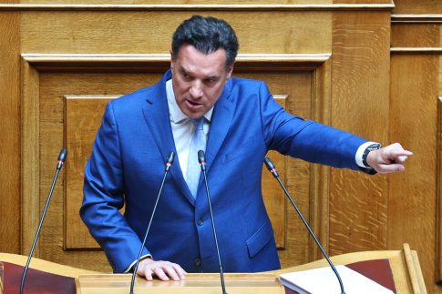Διαξιφισμοί για το ακίνητο Ανδρουλάκη: Εκατέρωθεν βολές κυβέρνησης και ΠΑΣΟΚ μετά από δημοσίευμα