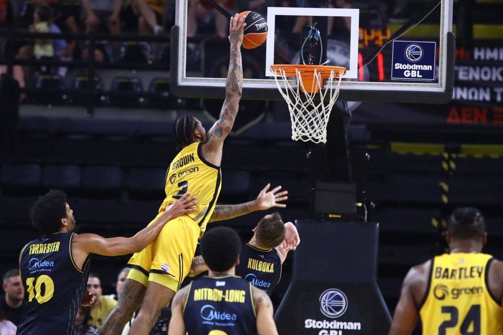Greek Basketball League: Η ΑΕΚ «λύγισε» τον Άρη με 102-99 κι έκλεισε… ραντεβού στα ημιτελικά με τον Ολυμπιακό